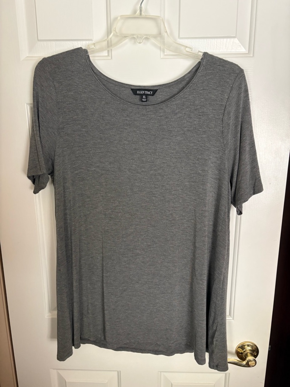 Ellen Tracy Heather Gray Short Sleeve Scoop Neck Top